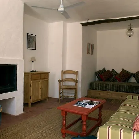 Country house Casas De Parauta *